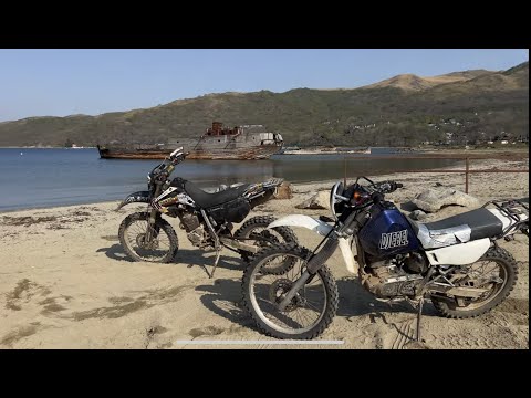 Видео: Эндуро путешествие. Приморский край. Полуостров Гамова. Suzuku Djebel 200 и Honda XR250