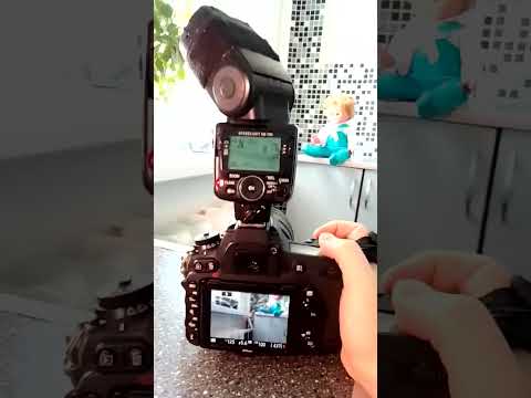 Видео: Вспышка Nikon Speedlight SB-700 для продажи на Авито