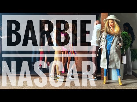 Видео: Распаковка Барби НАСКАР 1998 Маки