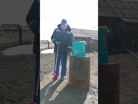 Видео: Главный помощник против вредителей. Обзор аккумуляторного опрыскивателя STURM!