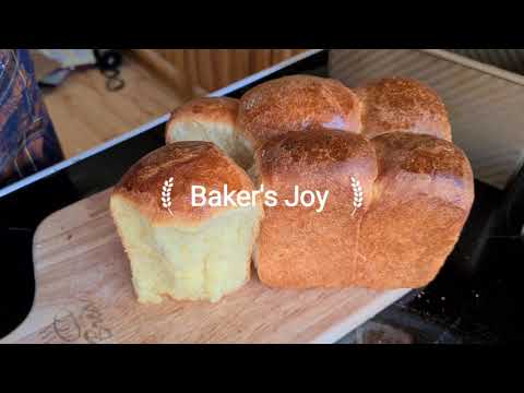 Видео: Хөрөнгөний цөцгийн тостой зөөлөн талх | Sourdough Brioche bread