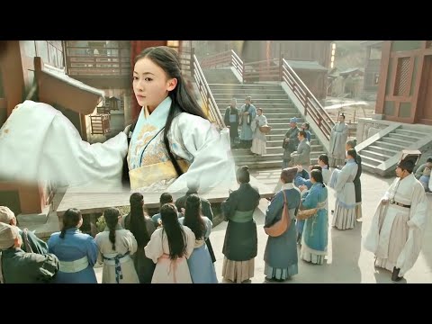 Видео: 💖Отец подумал, что ей стыдно танцевать, и разорвал с ней отношения! #TheLegendofHaoLan