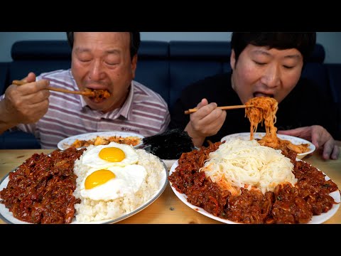 Видео: Пряная приправленная ракушка арк с рисом и лапшой - кулинарное шоу Mukbang.