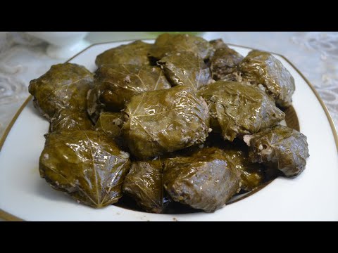 Видео: АЗЕРБАЙДЖАНСКАЯ КУХНЯ❤️ДОЛМА из МОЛОДЫХ ВИНОГРАДНЫХ ЛИСТЬЕВ😋ОБЬЕДЕНЬЕ