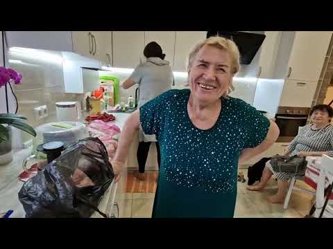 Видео: Встретили гостей накрыли стол
