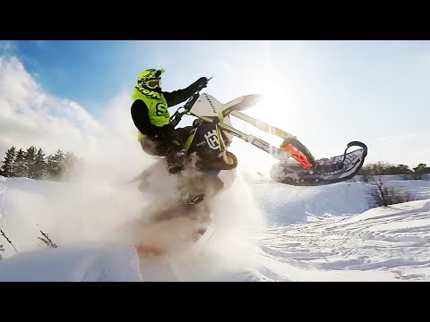 Видео: Гусеничный мотоцикл разрывает пространство! Гоняем на сноубайках!