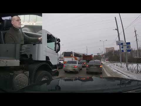Видео: 5 разворотов на экзамене! (Экзамен в ГИБДД)