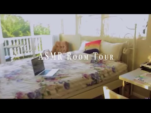 Видео: ASMR 🛌 Экскурсия по комнате — шепот с придыханием от уха к уху и от первого лица