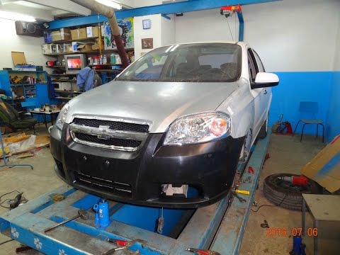 Видео: Chevrolet Aveo. вытяжка лонжеронов. наборка. сварка.