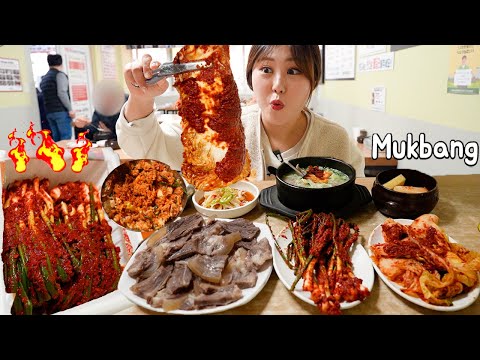 Видео: Mukbang | 🔥Острые кимчи SILVI и рис, смешанные в супе из коровьей головы. 실비김치 먹방
