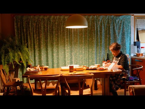 Видео: Весенняя кухня моей 67-летней мамы в сельской Японии