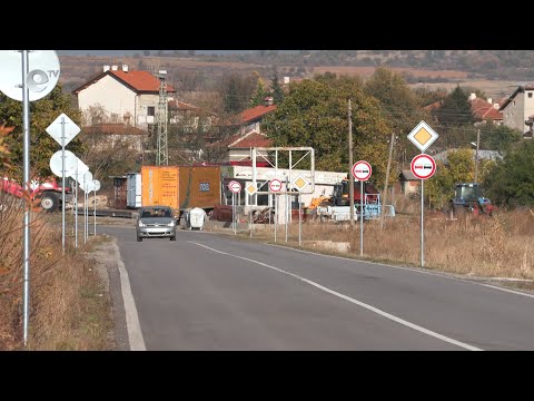 Видео: Куриоз: Хасковското село Узунджово осъмна под обсада от пътни знаци