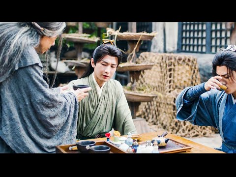 Видео: Молодой мастер, который не боится смерти, озадачен миской медицины!