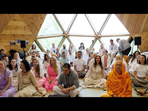 Видео: Йога - ашрам - 10 мая