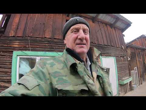 Видео: Поздравляем нашу бабушку, да куриц переселяем