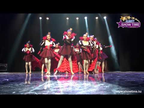 Видео: Экарте -На балу у Шахматной Королевы | Весенний Show Time 2018