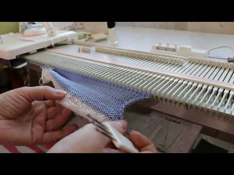 Видео: Три вида кеттлевок на однофонтурной  вязальной машине (1-й способ)