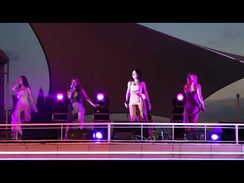 Видео: Геленджик 28 июля 2012 выступление группы "Блестящие"(3)