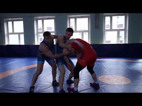 Видео: Борьба. Накат с ударом в плечо, обратный пояс - коронки фаворита Олимпиады в Токио Тамаша Лёринца.