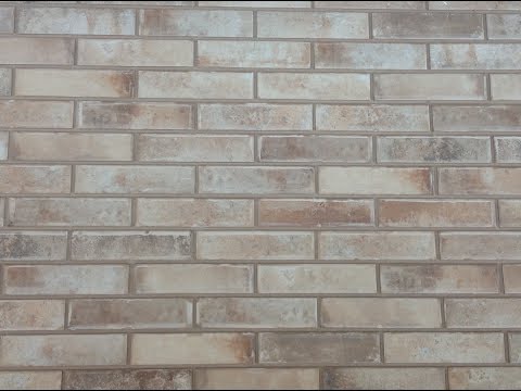 Видео: Укладка клинкерной плитки - плитка под кирпич
