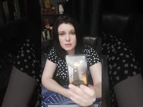 Видео: 💥ПОЧЕМУ ОН ИЗБЕГАЕТ ВАС?! 🌿💜