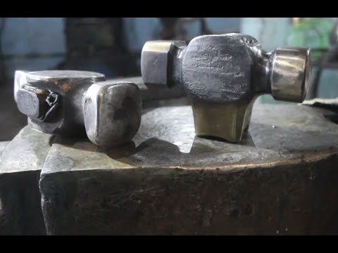 Видео: Ковка кузнечного молотка с глубокой проушиной. Blacksmith. Hammer.