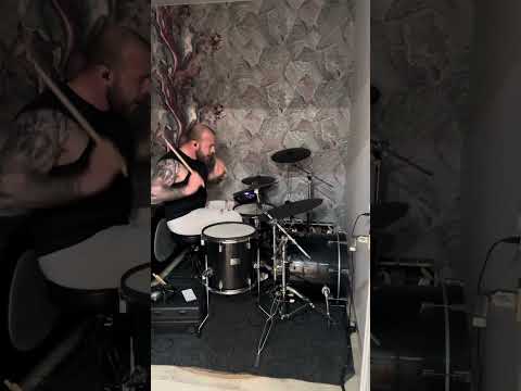 Видео: ⁠Xolidayboy - Кино (drum cover) @Xolidayboy___     #xolidayboy #холидейбой