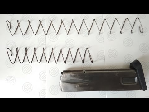 Видео: Sig Sauer P226 - Замена пружин магазинов и чистка.