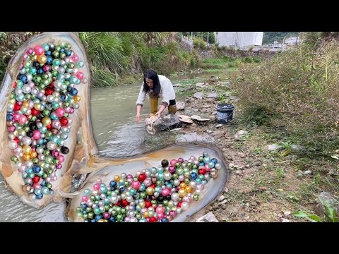 Видео: Невероятно, в речке под водными растениями водятся мидии, а у меня разноцветные жемчужины