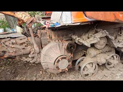 Видео: Заміна накладки фракціонної стрічки та сальників моста та бортової трактора ДТ 75