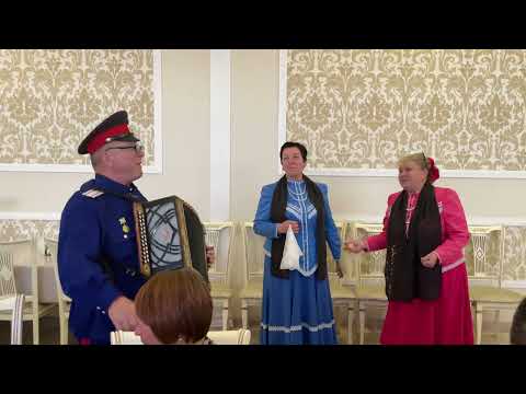 Видео: По двору ходила ольху я ломала #песни #отдых #счастье #любимпеть #песня #юбилей #праздник #друзья 