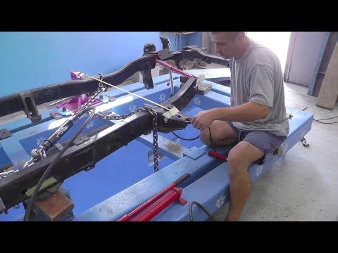 Видео: Правка рамы. OPEL Frontera. День первый.