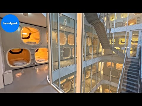 Видео: Пребывание в невероятной башне капсульного отеля в Токио, Япония | Девять часов Sleep Pod