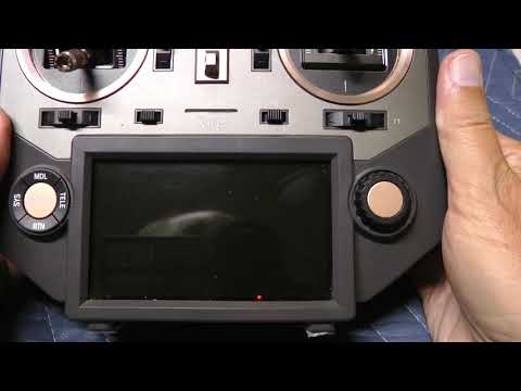 Видео: Как заменить батарею в часах FRSky Horus X10S с радио RTC