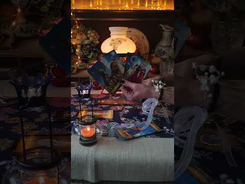 Видео: Много людей и товарищей вышли на связь а Вы идите и не оглядывайтесь