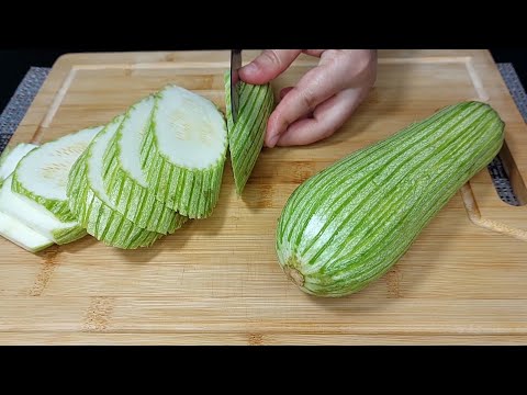 Видео: Хозяйка из Индии научила меня так вкусно готовить кабачки, вкуснее мяса! Быстро и просто рецепт