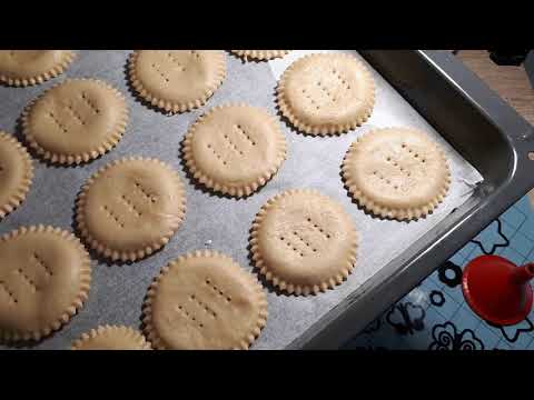 Видео: БЫСТРОЕ ПЕЧЕНЬЕ НА ПИВЕ БЕЗ ЯИЦ