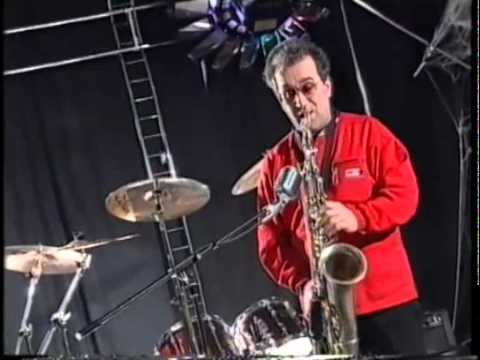 Видео: Эдуард Григорьян (Бессаме мучо).avi