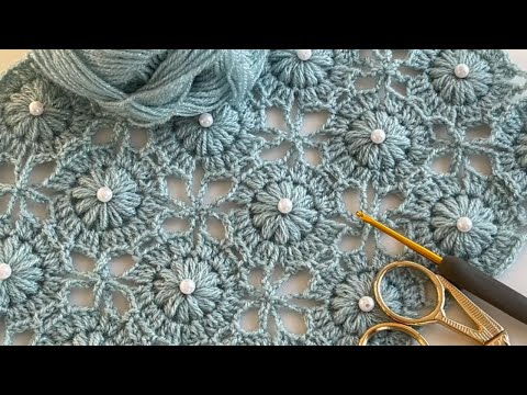 Видео: Последние трендовые модели крючком: (Сумка, скатерть, плед, жилет, туника, шаль этол)