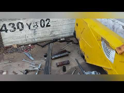 Видео: Стрела  Soosan течь масла из-под стрелы.