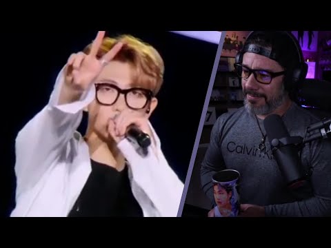 Видео: Реакция директора - BTS - '2! 3! (LIVE Wings тур 2017)