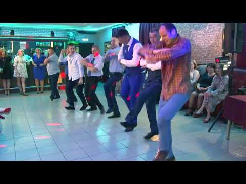 Видео: Тамада зажигает с парнями на свадьбе Серебряные Пруды