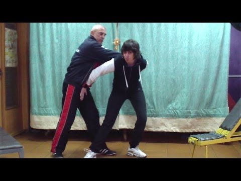 Видео: Вин Чун кунг-фу: урок 7 (Давящий блок)