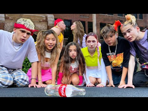 Видео: Истина или предизвикателство 💕😈 От целувки до признания / KiKiDo Campus Bulgarian