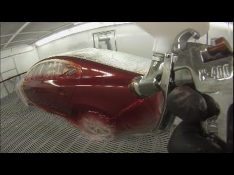 Видео: Как нанести прозрачный лак поверх базы с помощью Iwata Bellaria