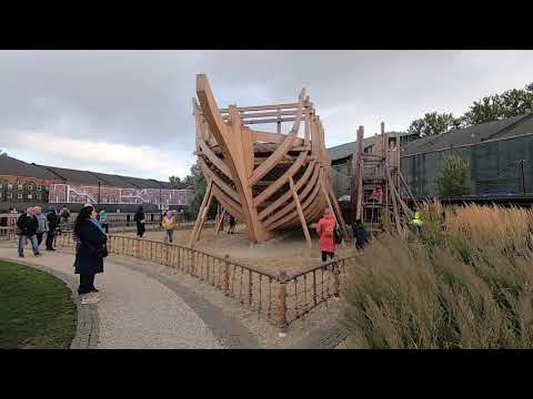 Видео: Общественное пространство Новая Голландия в Петербурге