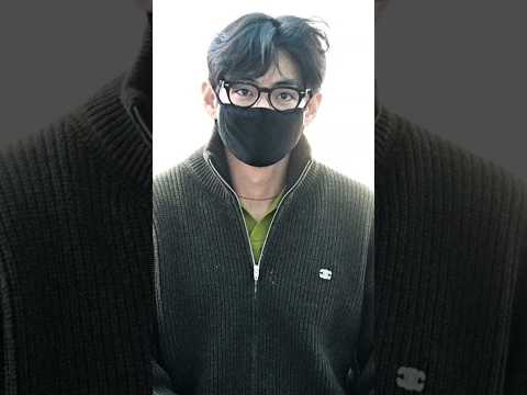 Видео: Тэхён улетает на мероприятие по личному графику! #bts #taehyung