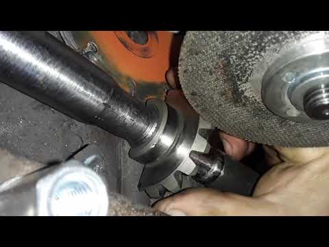 Видео: Станок для нарезки шлицов