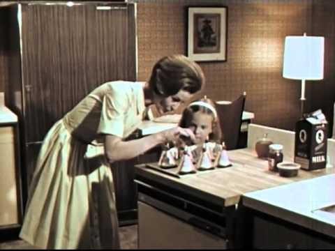 Видео: День из жизни кухни, А. (ок. 1960-х)