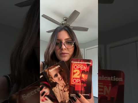 Видео: Кто-то пытается отвлечься от скуки по тебе!! | Челси Гомес￼